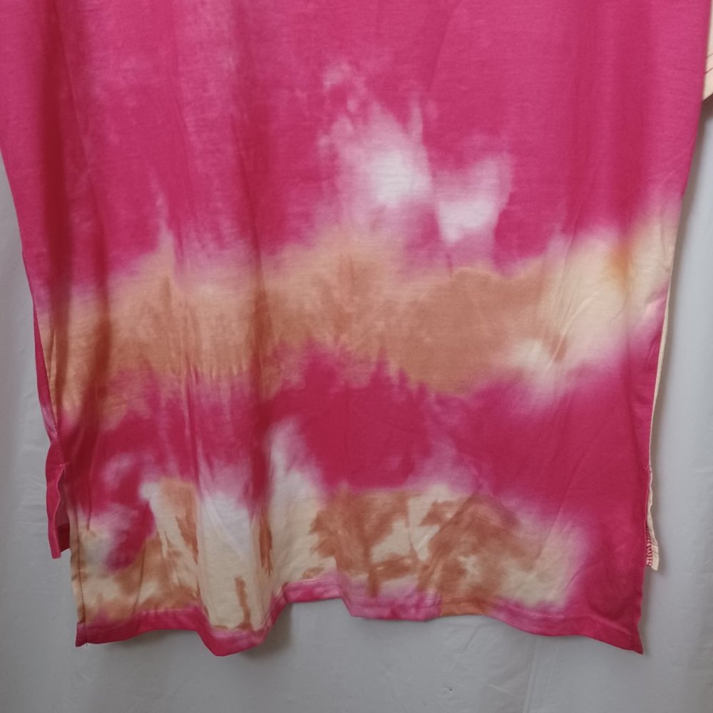 BELINDA  (TYE/DYE  V NECK ) TOP - Picture 8 of 10